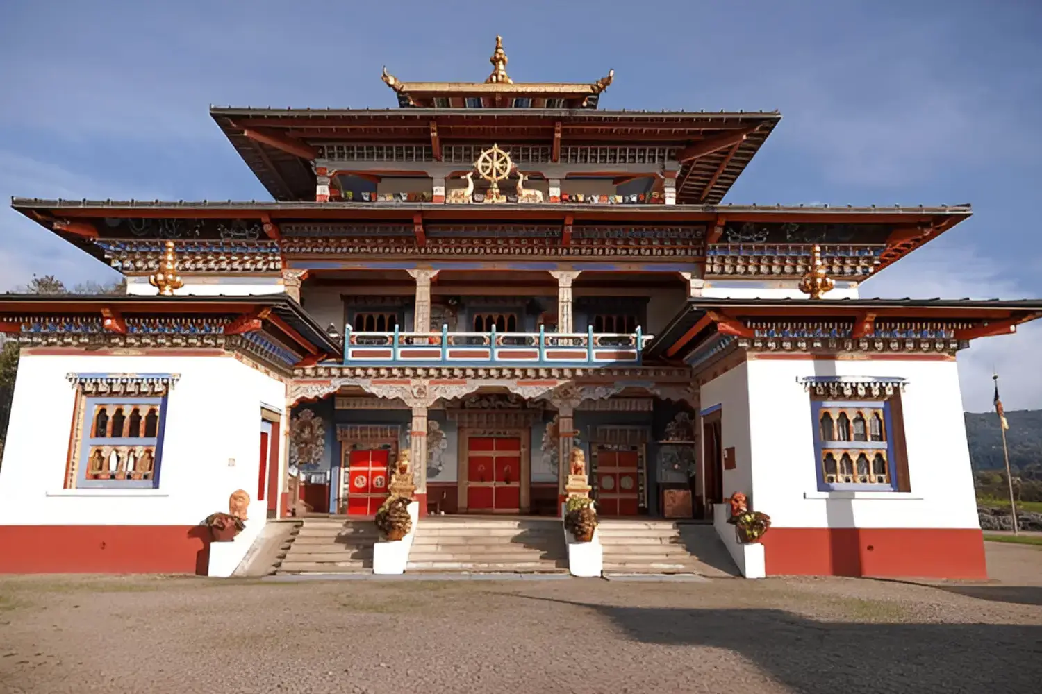 Gangtey Monastery-Popular Buddhist Destination in Bhutan